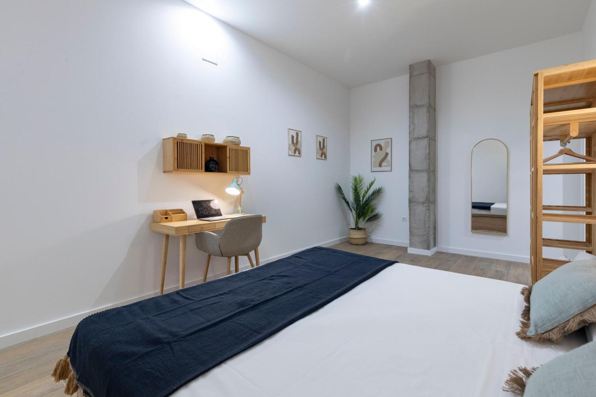 Travel Habitat Mediterranean Suites Valencia Exteriör bild