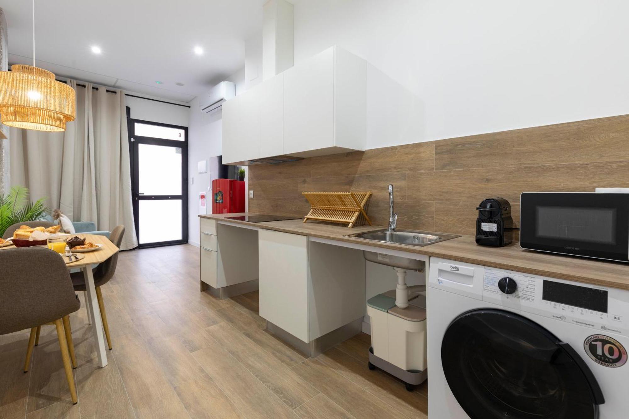 Travel Habitat Mediterranean Suites Valencia Exteriör bild