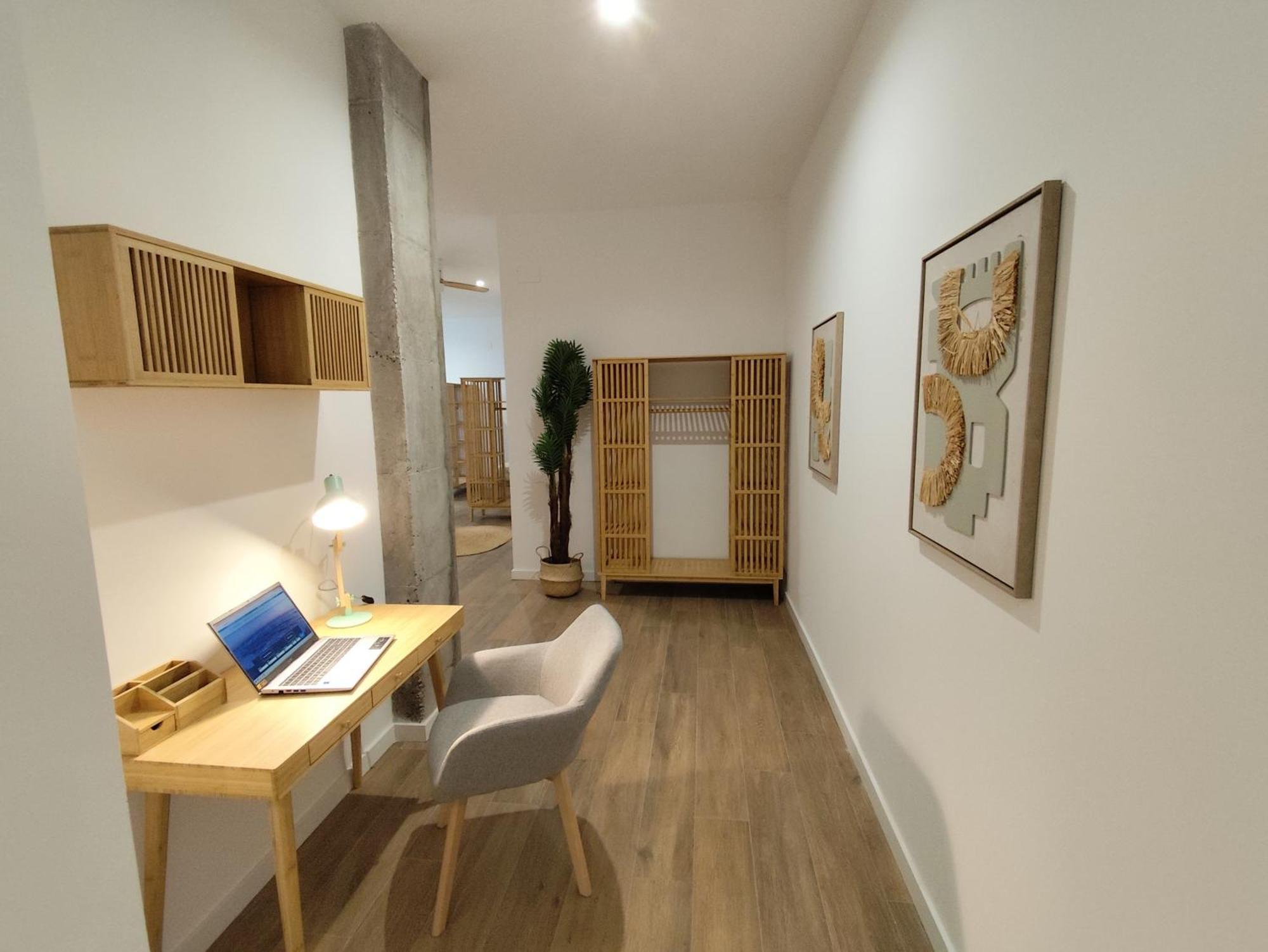 Travel Habitat Mediterranean Suites Valencia Exteriör bild